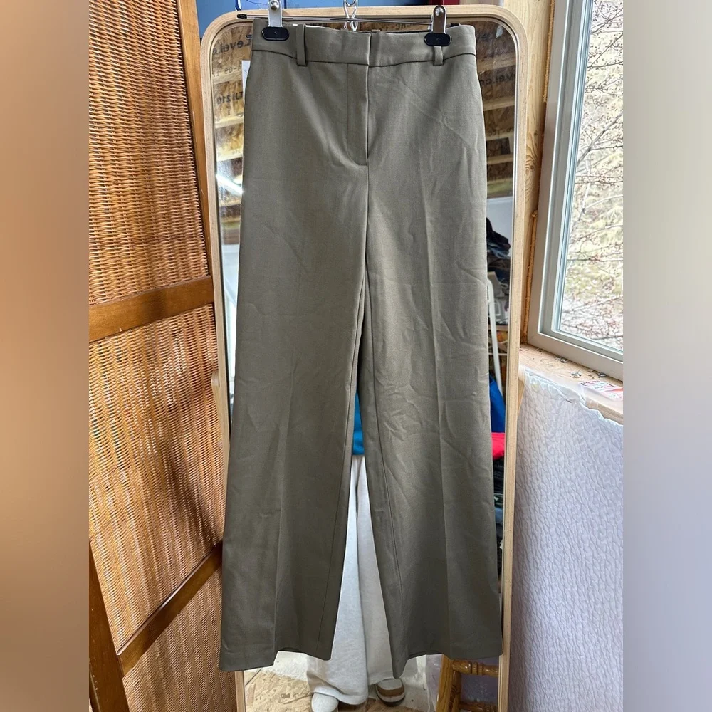 NWT Aritzia Babaton Agency Wool Trouser in color shiitake